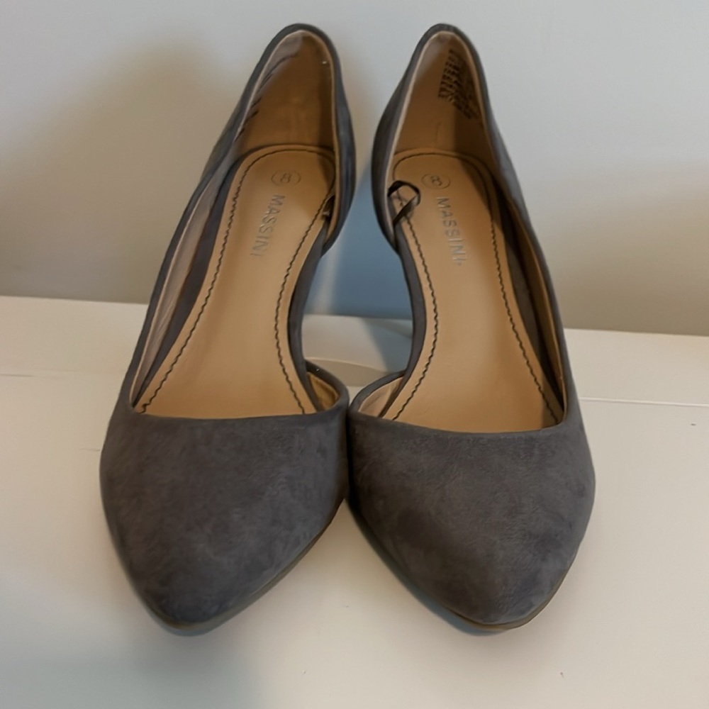 Massini Gray Pointed Toe Heels 💖 - Picture 3 of 11